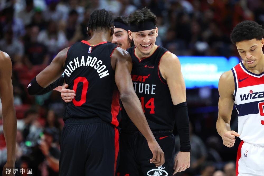 教练组极为 教练组极为